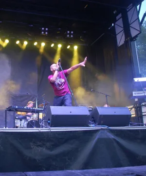 Cover von Live at Never on Sunday