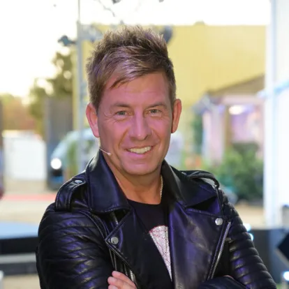 Cover: Wir hau'n das Bier weg (wie Homer) von Almklausi