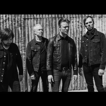 Cover: Dance With Somebody von Mando Diao