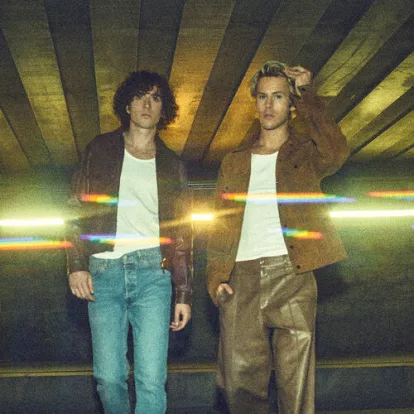 Cover: Be Mine.... Seetwomen Live On Stream  von Ofenbach