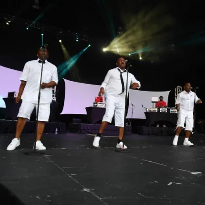 Cover: Mamacita (Extended 12" Mix) von Troop