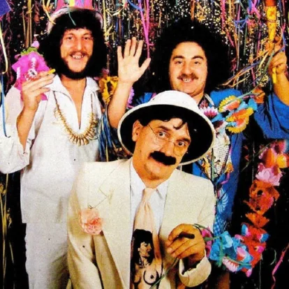 Cover: Charlie Brown von Two Man Sound