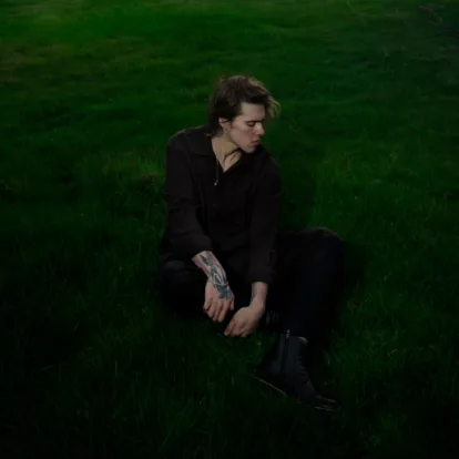 Cover: Broken von Livingston